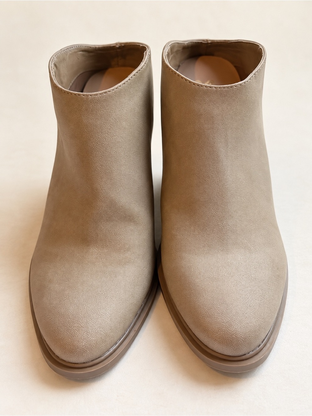 Drash Women’s Taupe Ankle Boots Block Heel Booties Size 8.5
